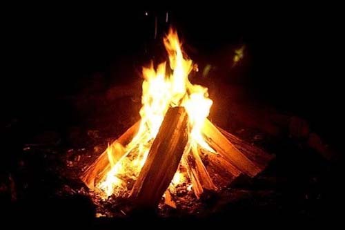 Camp Fire- Shayan Homoestay, Takdah Darjeeling